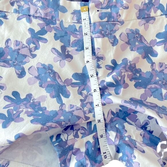Banana Republic Lavender Periwinkle Floral Print Hampton Fit Short - Picture 6 of 8